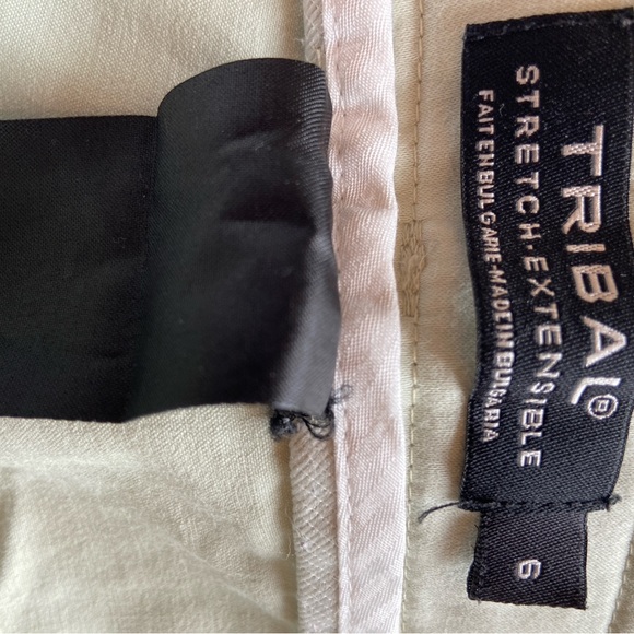 Capris - Picture 4 of 4